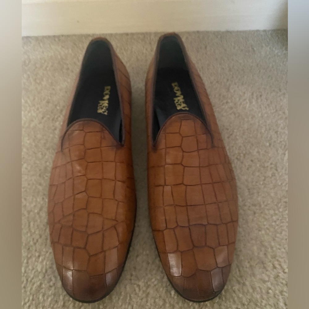 Mens dress shoes in brown
